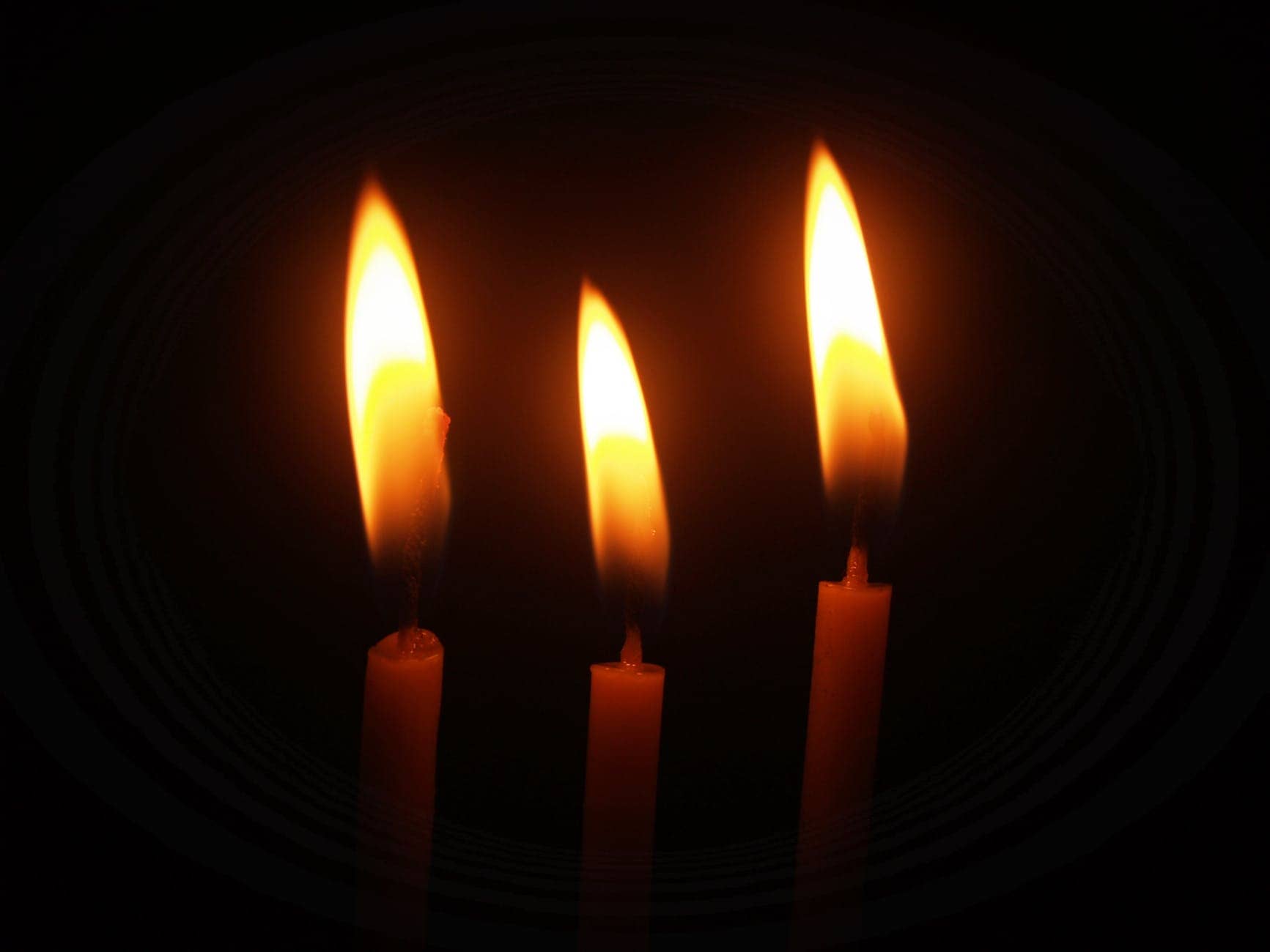 candles lightedd in shalom101
